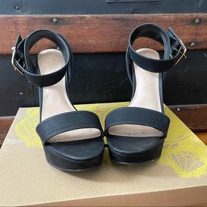 Mix No. 6 Black Wedge Sandal